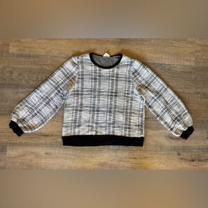 Stitch & Knot women’s white and black plaid puff sleeve ruched shoulder sweater